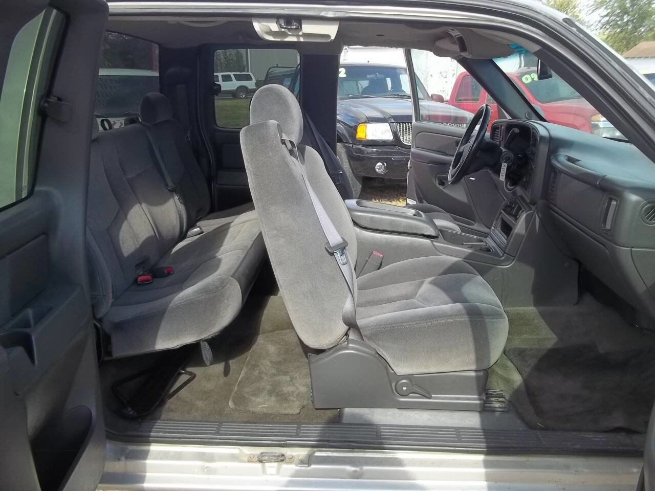 Used 2006 GMC Sierra 1500 SLE w/ Light Duty Power Package image 9