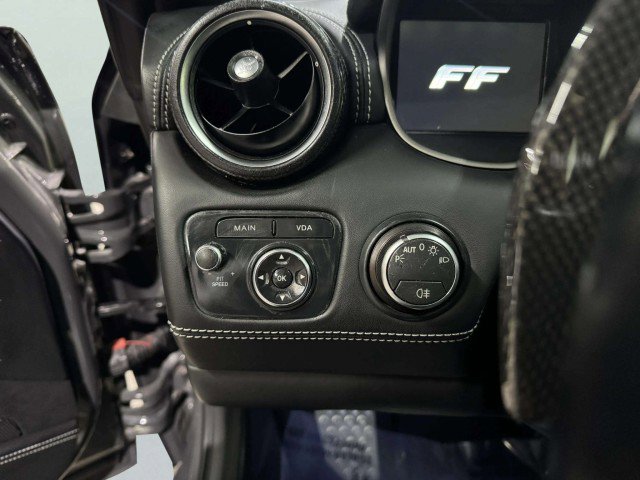 Used 2014 Ferrari FF image 27