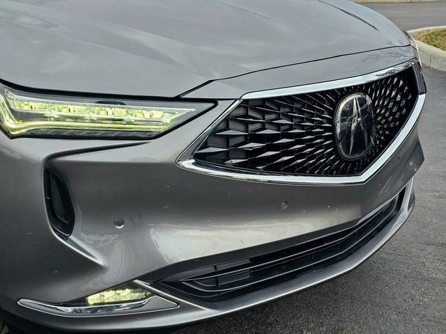 Used 2024 Acura MDX SH-AWD w/ Technology Package image 3