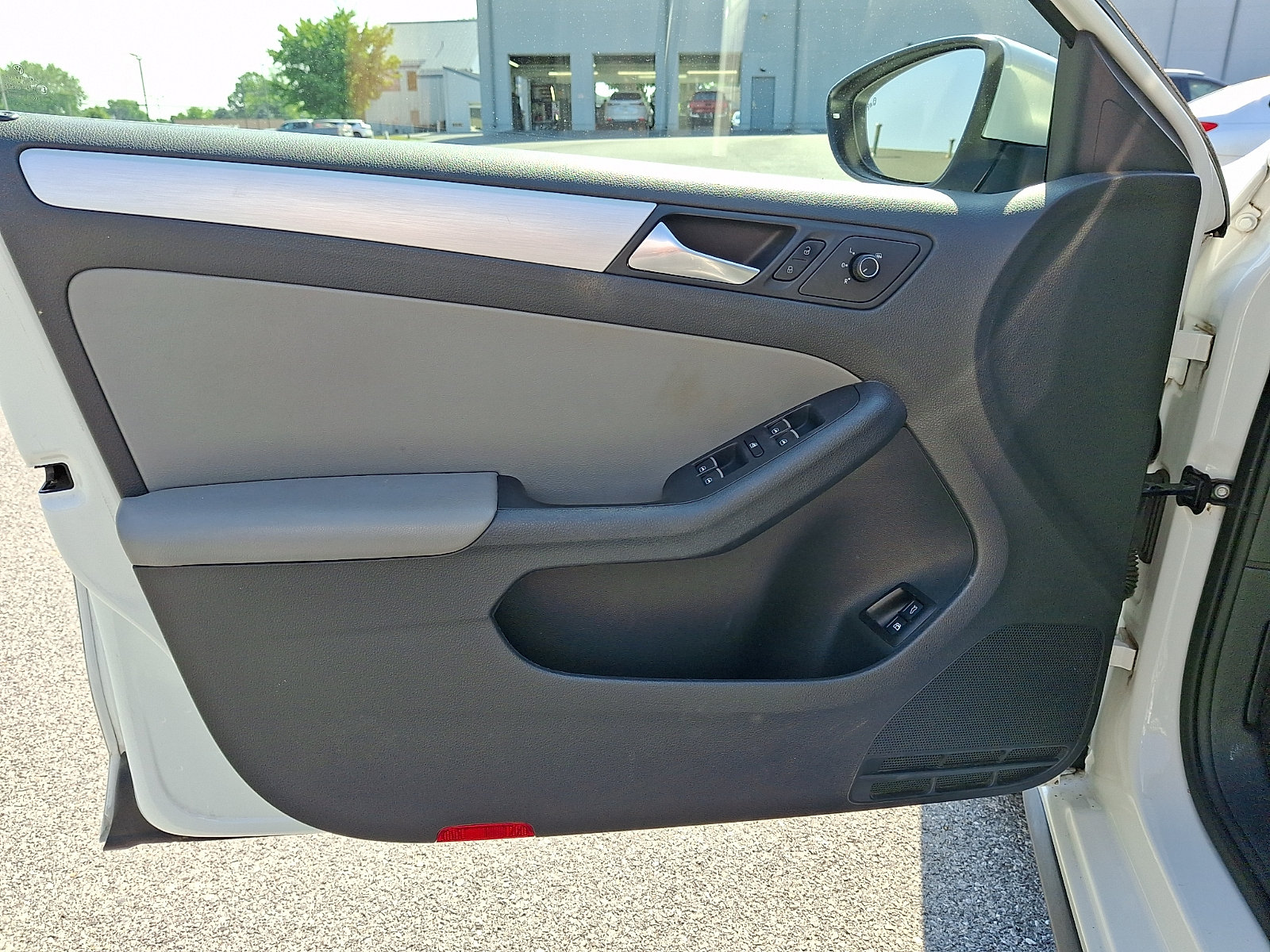 Used 2015 Volkswagen Jetta SEL Premium FWD image 14