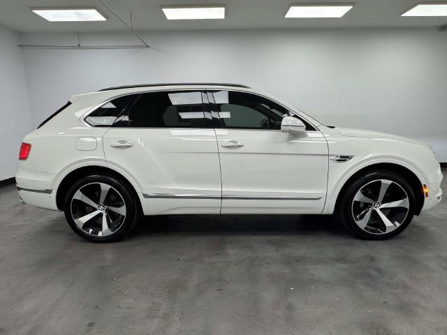 Used 2020 Bentley Bentayga AWD/4WD image 7