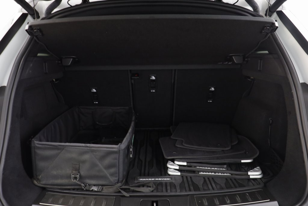 Used 2023 Land Rover Range Rover Evoque R-Dynamic SE image 17