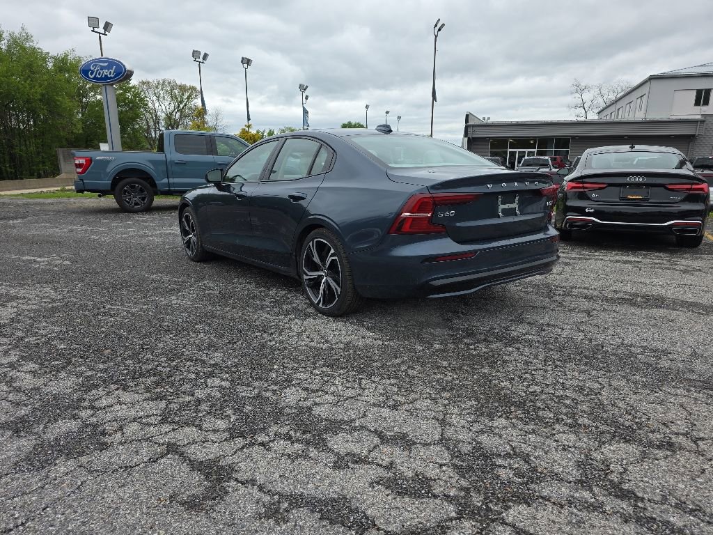 Used 2024 Volvo S60 B5 Core AWD/4WD image 8