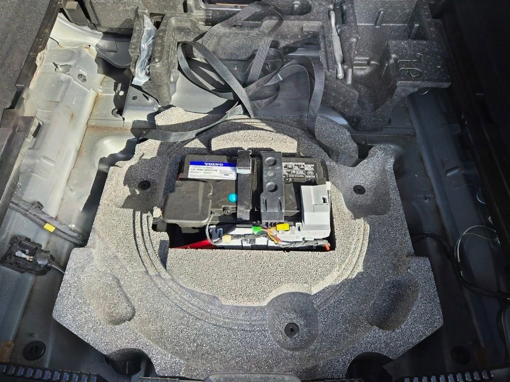 Used 2020 Volvo XC60 T5 Inscription image 23