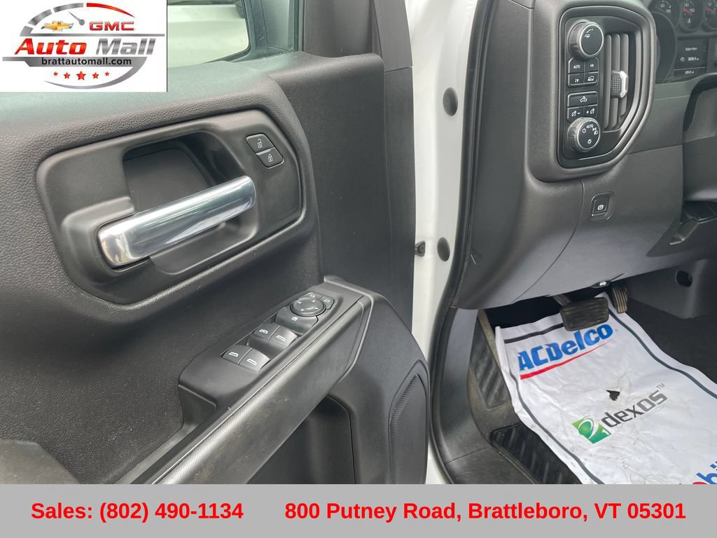 Used 2022 Chevrolet Silverado 1500 Custom w/ LPO, Dark Essentials Package AWD/4WD image 13