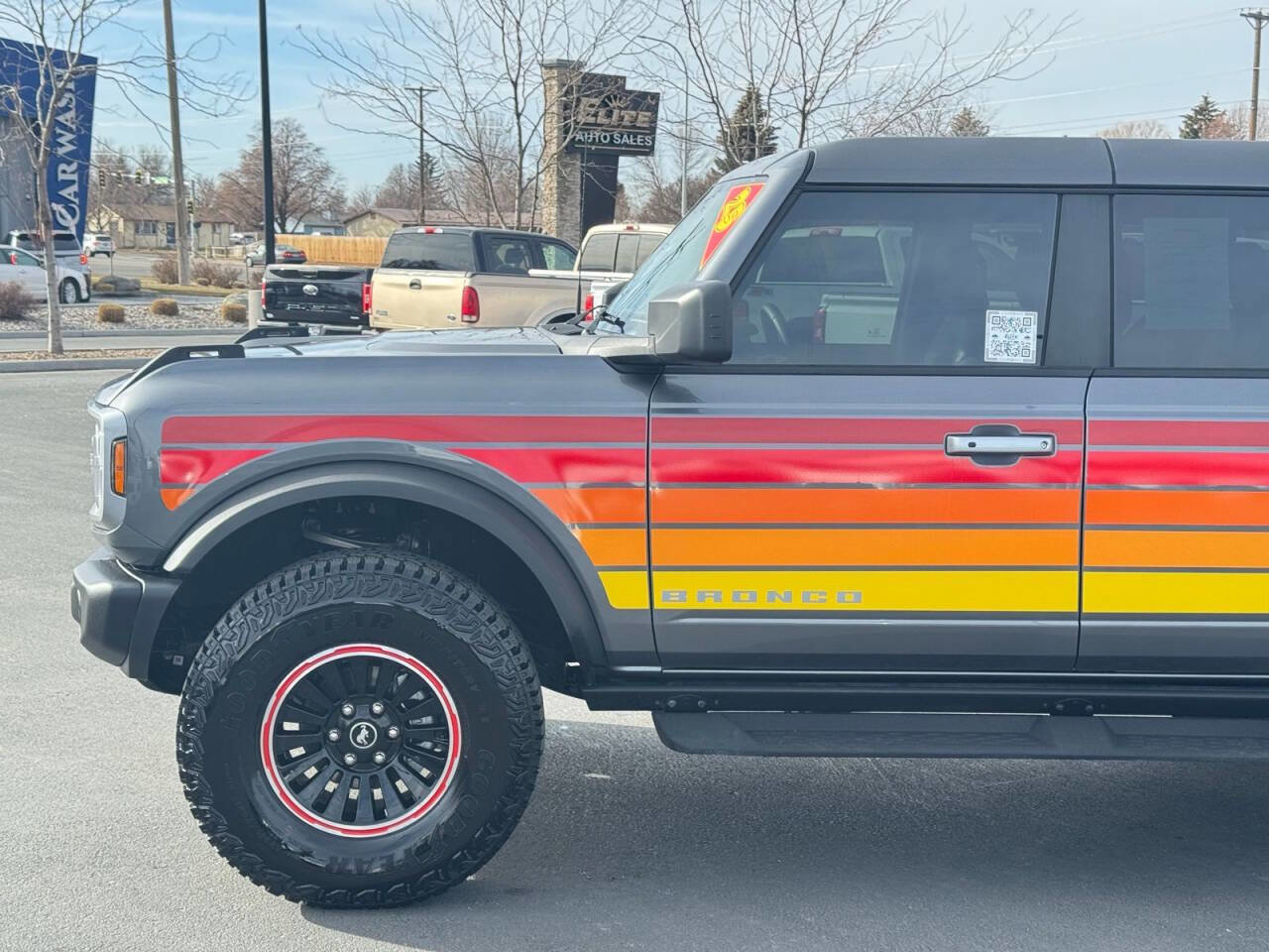 Used 2025 Ford Bronco Big Bend w/ Black Diamond Package image 11