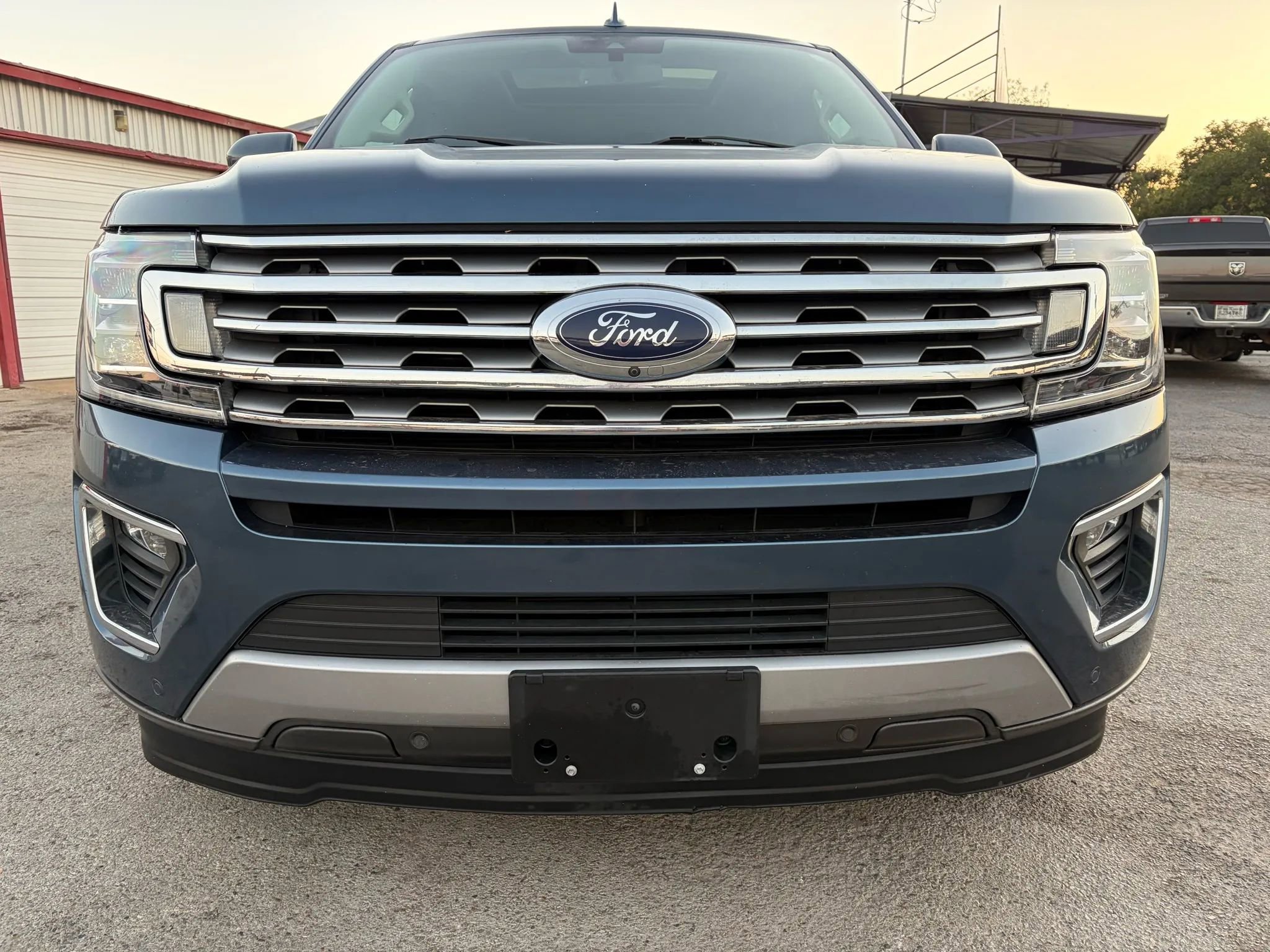 Used 2020 Ford Expedition Limited w/ Equipment Group 302A image 2