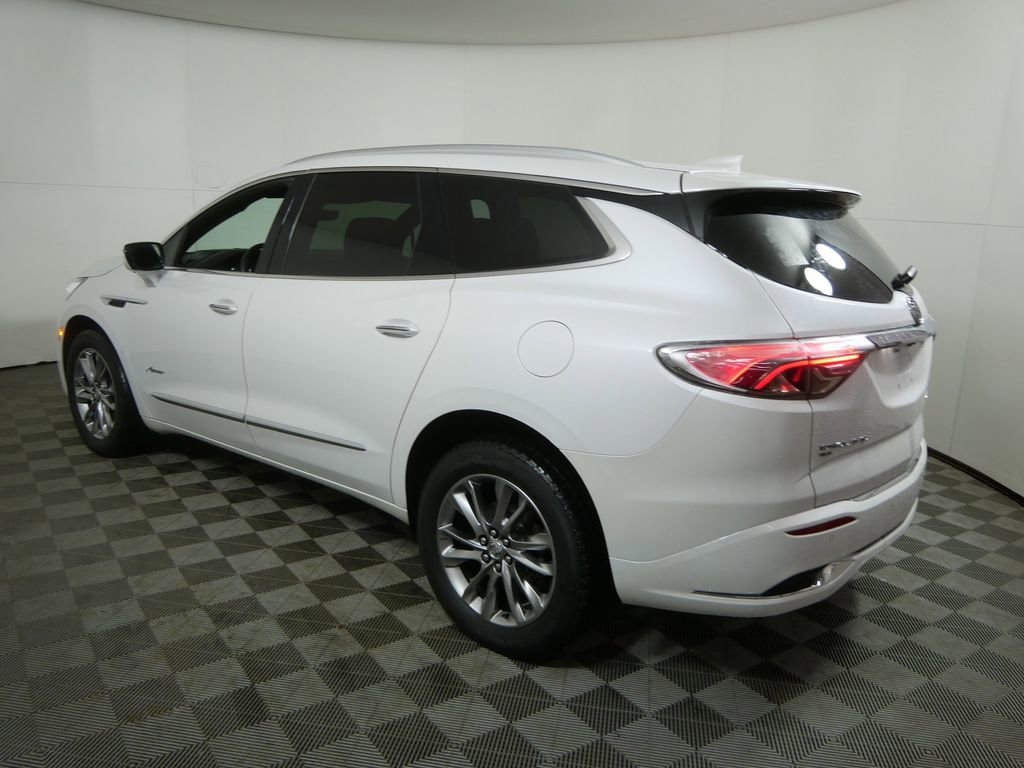 Used 2024 Buick Enclave Avenir w/ Avenir Technology Package image 7