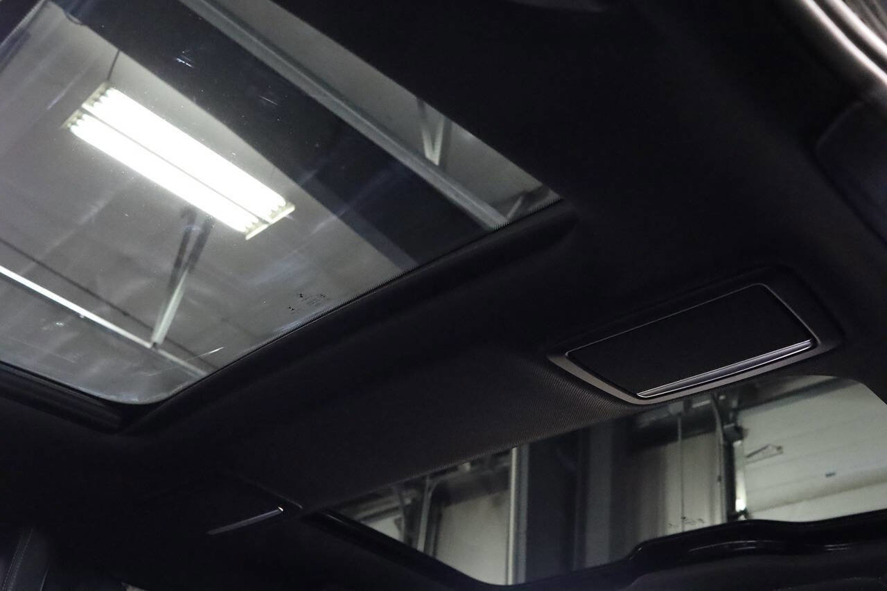 Used 2019 BMW 750i xDrive image 27