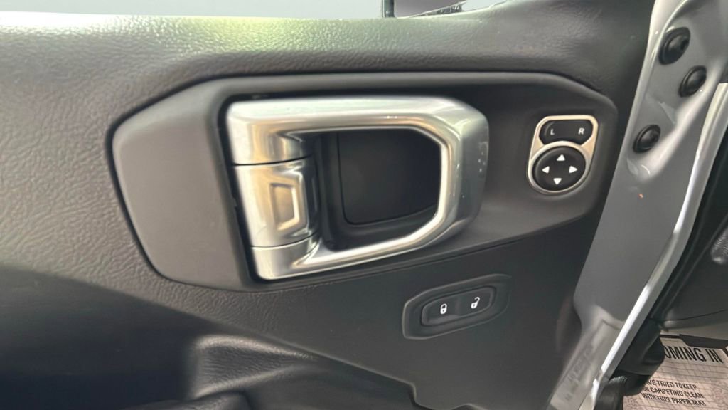 Used 2024 Jeep Wrangler Sport S image 28