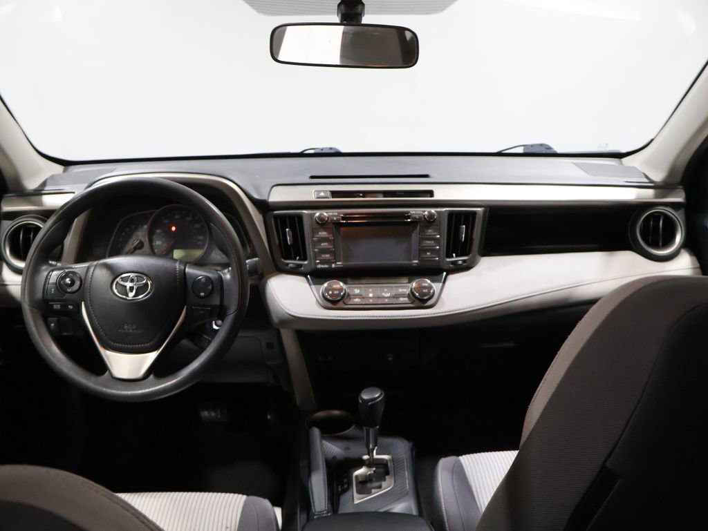 Used 2015 Toyota RAV4 XLE image 17