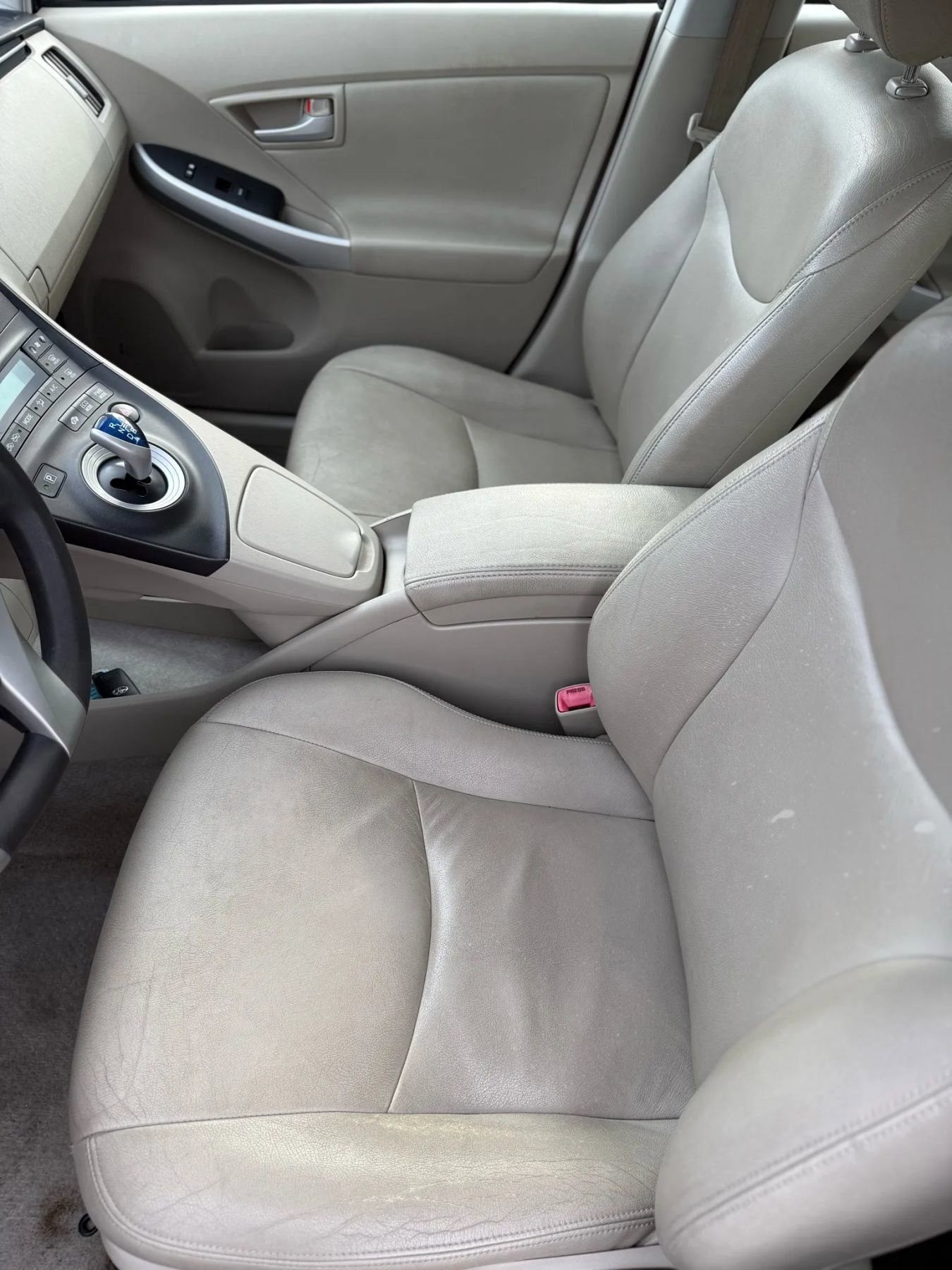 Used 2010 Toyota Prius Five image 25