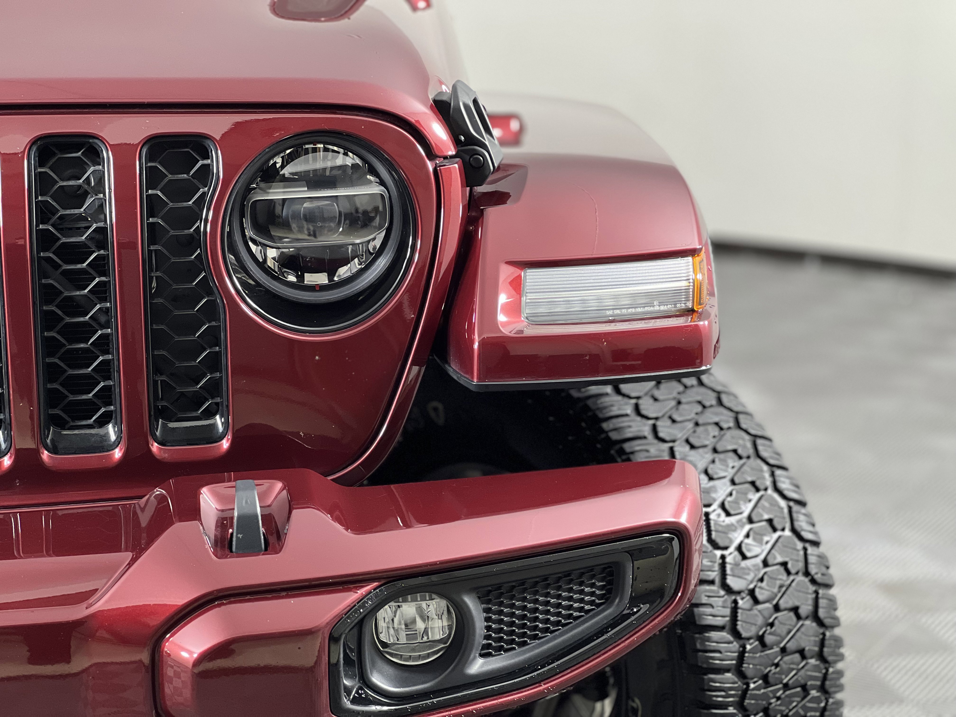 Used 2021 Jeep Gladiator Overland image 5