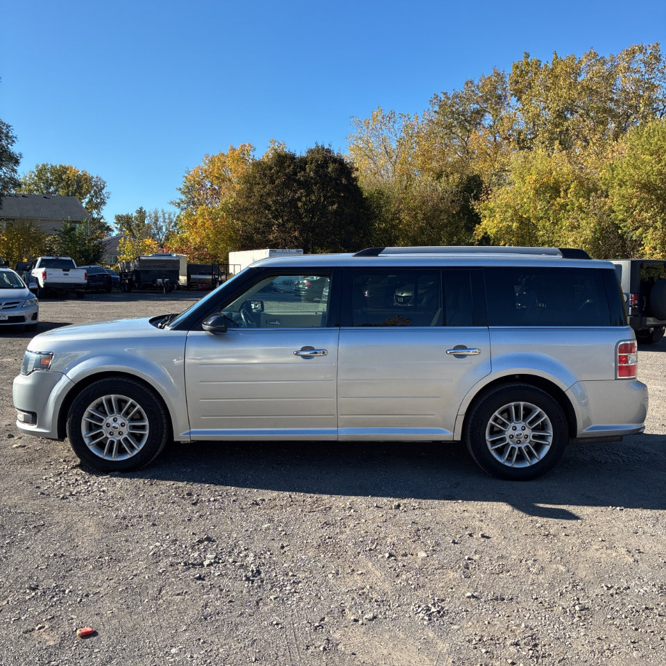 Used 2017 Ford Flex SEL w/ Equipment Group 202A image 3