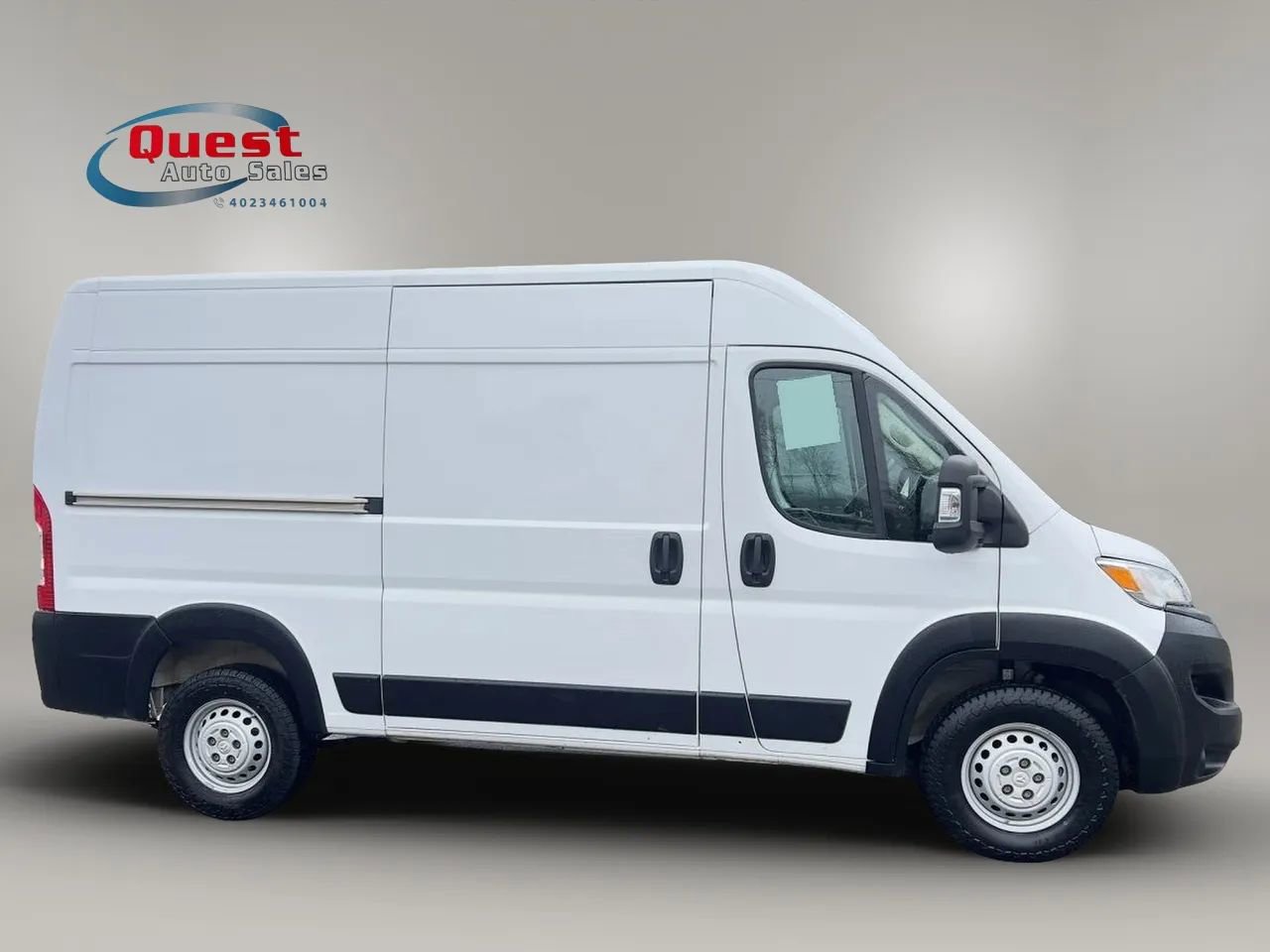Used 2025 RAM ProMaster 2500 w/ Convenience Group FWD image 2
