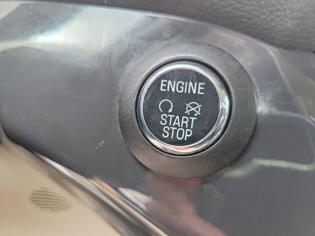 Used 2014 Ford Escape Titanium w/ Equipment Group 401A FWD image 21