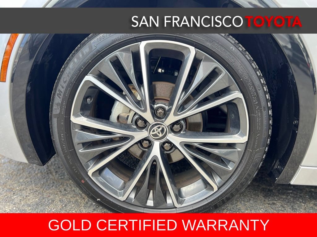 Certified 2024 Toyota Prius XLE FWD image 9