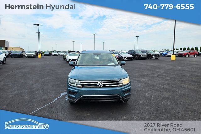Used 2019 Volkswagen Tiguan S w/ 3rd Row Seat Package AWD/4WD image 2