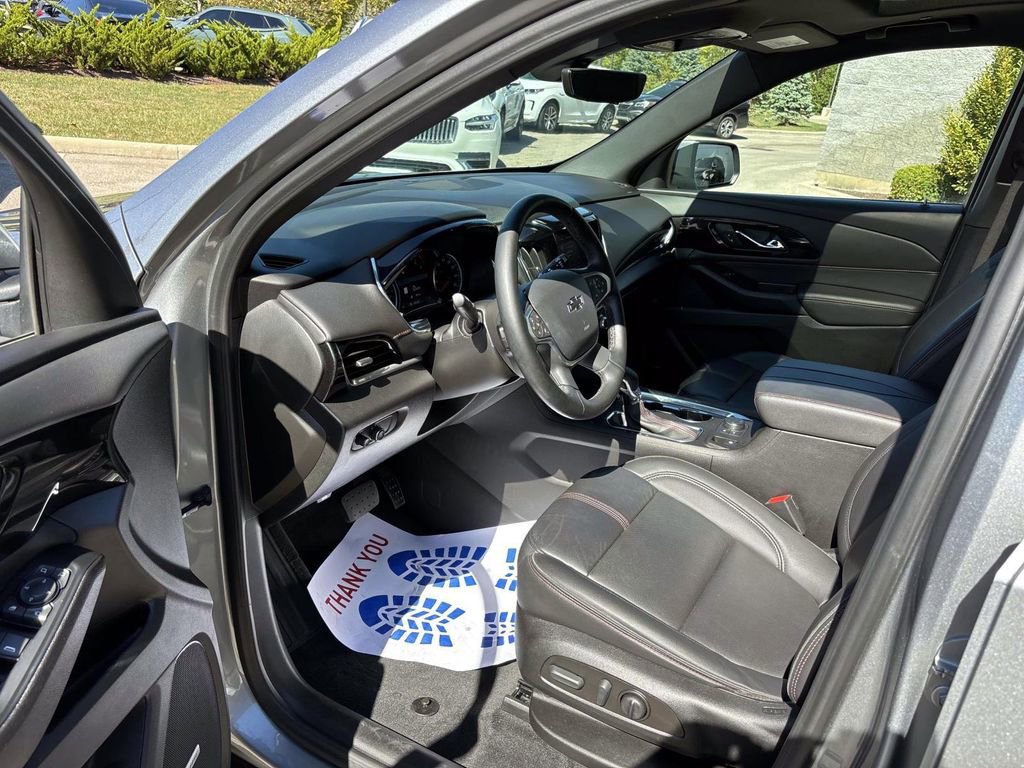 Used 2023 Chevrolet Traverse RS w/ LPO, Floor Liner Package image 26