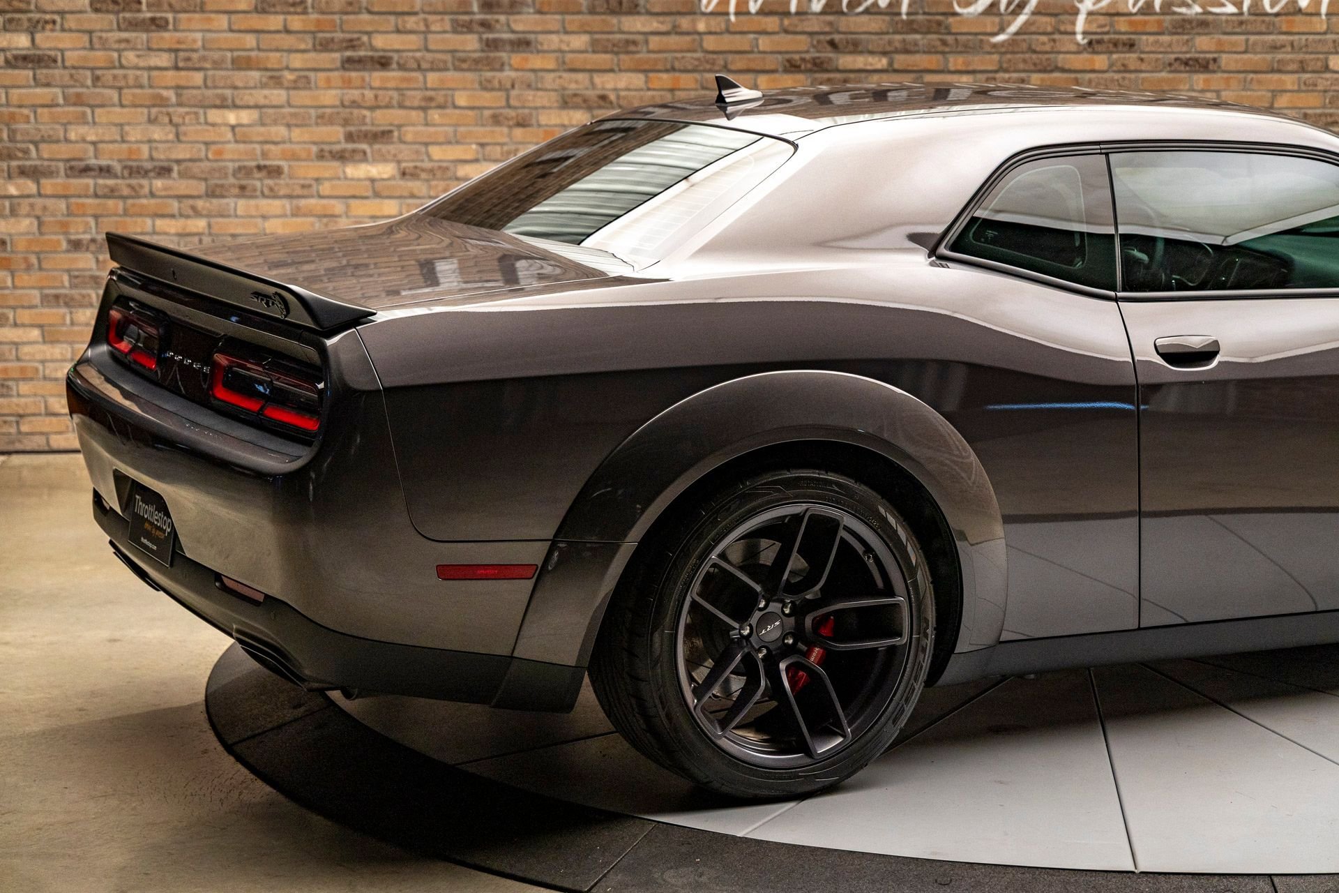 Used 2018 Dodge Challenger SRT Hellcat image 9