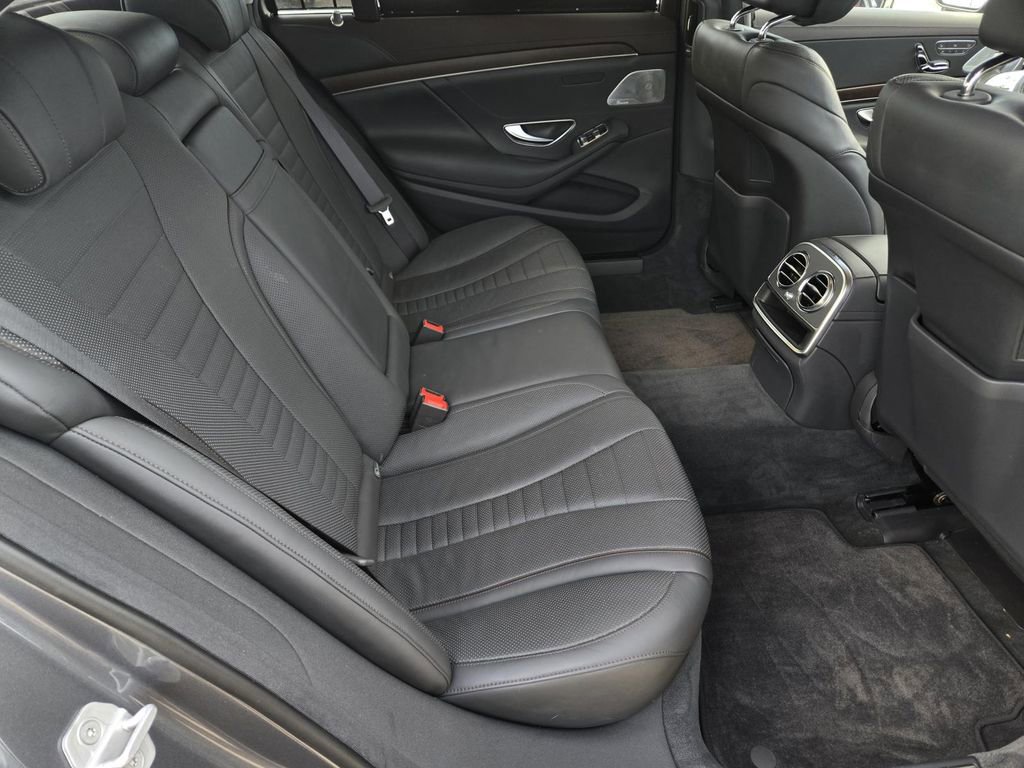 Used 2018 Mercedes-Benz S 450 Sedan image 27