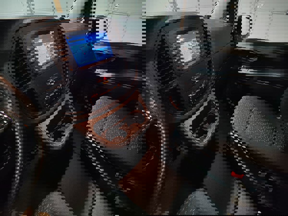 Used 2023 Mercedes-Benz Metris image 24