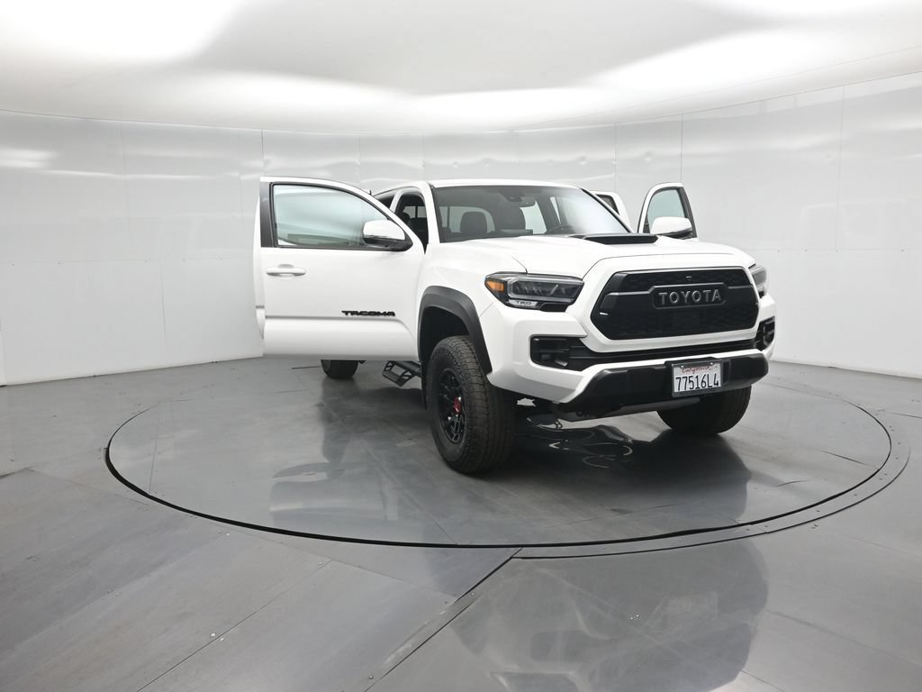 Used 2022 Toyota Tacoma TRD Pro AWD/4WD image 31