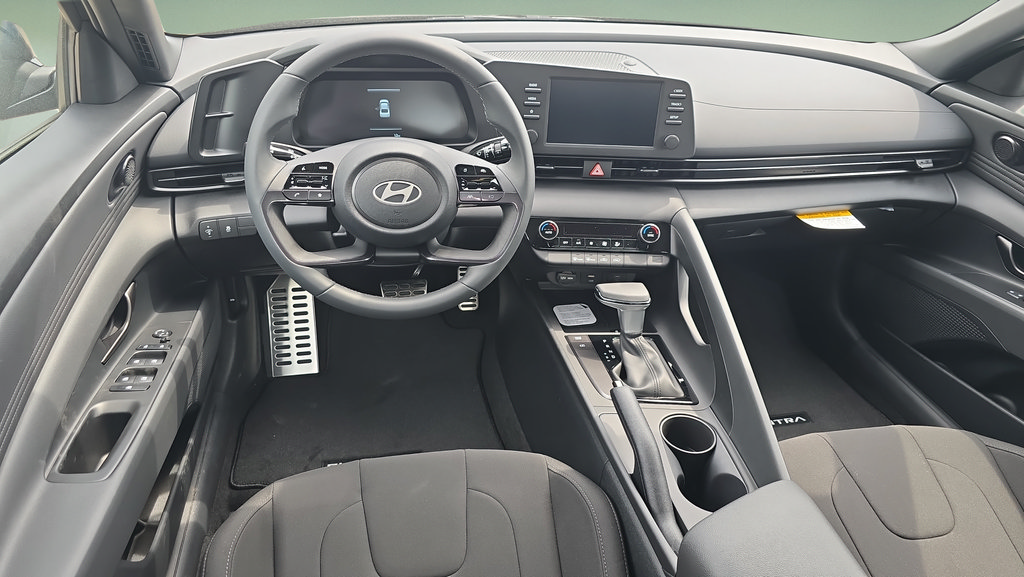 New 2026 Hyundai Elantra Sport FWD image 16