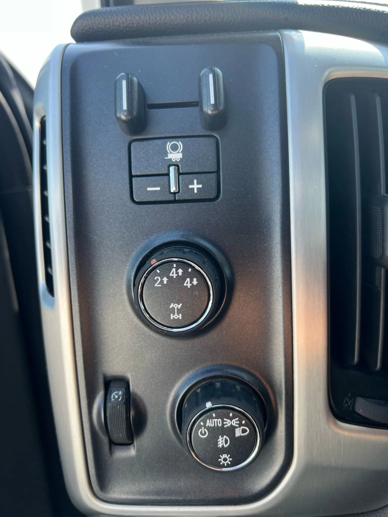 Used 2016 GMC Sierra 2500 SLE image 19