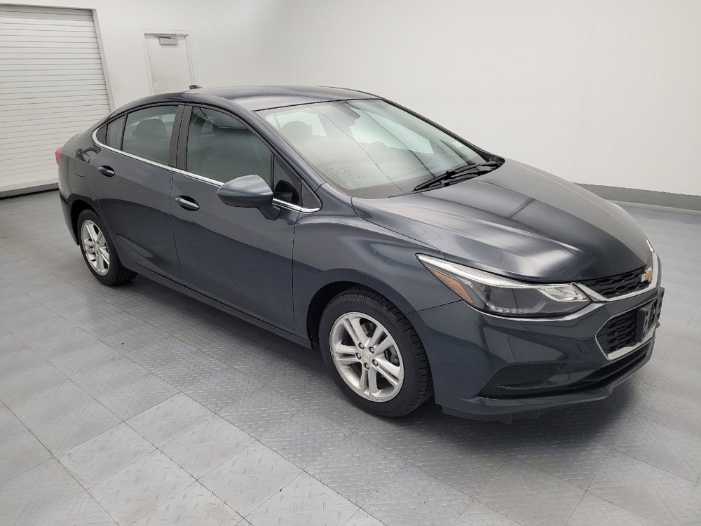 Used 2017 Chevrolet Cruze LT FWD image 11