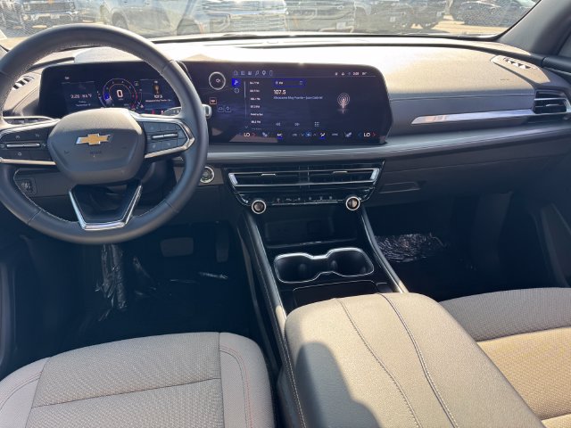 Certified 2026 Chevrolet Traverse LT w/ Driver Confidence Package FWD image 13