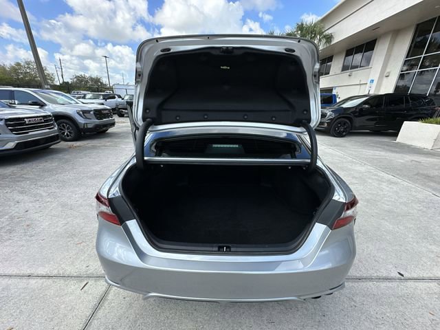 Used 2024 Toyota Camry SE image 29