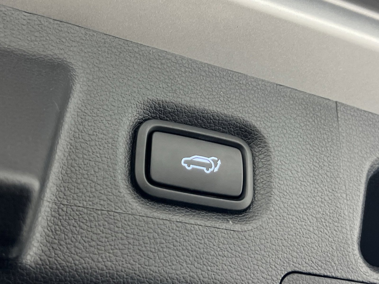 Used 2023 Hyundai Santa Fe SEL AWD/4WD image 28