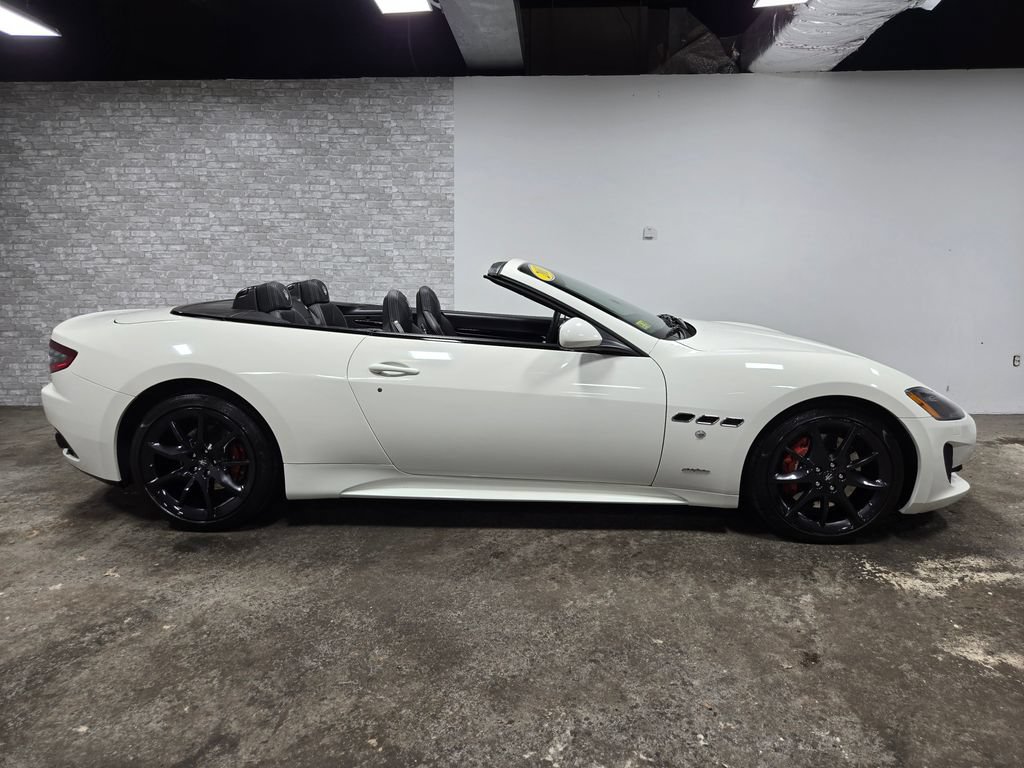 Used 2016 Maserati GranTurismo Sport RWD image 4