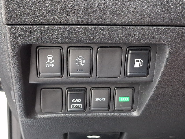 Used 2020 Nissan Rogue S w/ Special Edition Package AWD/4WD image 26