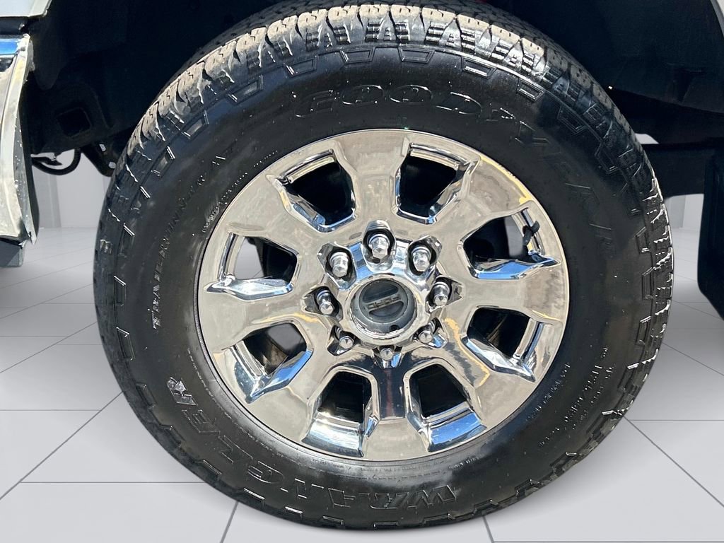 Used 2017 Ford F250 Lariat w/ Lariat Ultimate Package AWD/4WD image 10