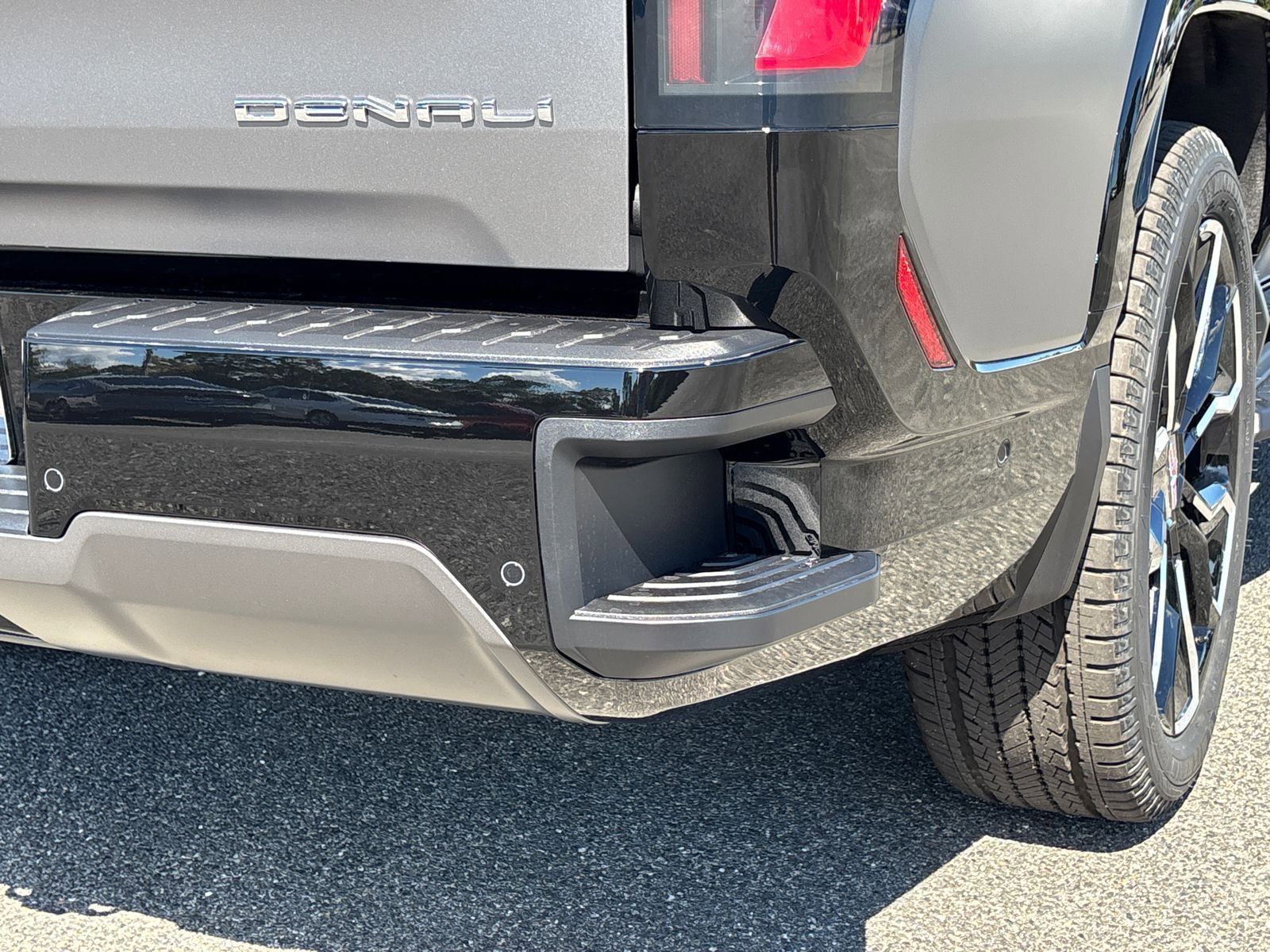 New 2026 GMC Sierra EV Denali image 32