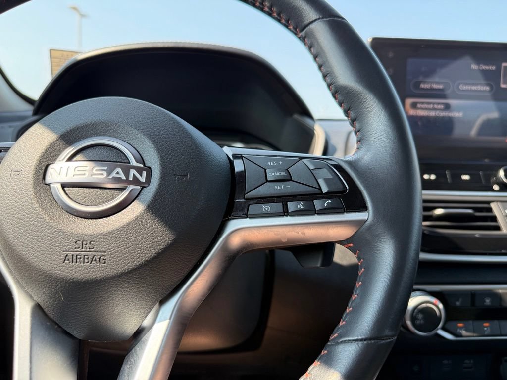 Used 2024 Nissan Altima 2.5 SR w/ SR Premium Package FWD image 25