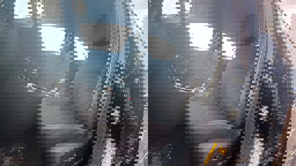 Used 2017 Chevrolet Cruze LT w/ Convenience Package FWD image 15