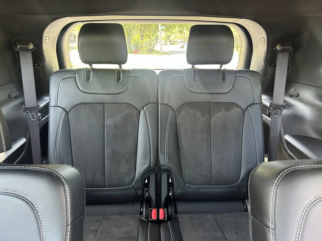 Used 2023 Jeep Grand Cherokee L Laredo AWD/4WD image 32