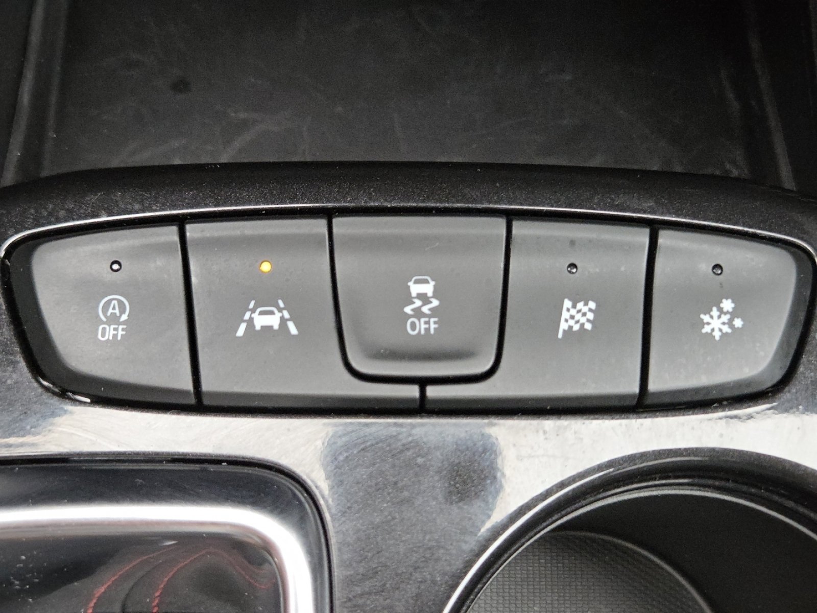 Used 2025 Chevrolet TrailBlazer RS w/ Convenience Package FWD image 8
