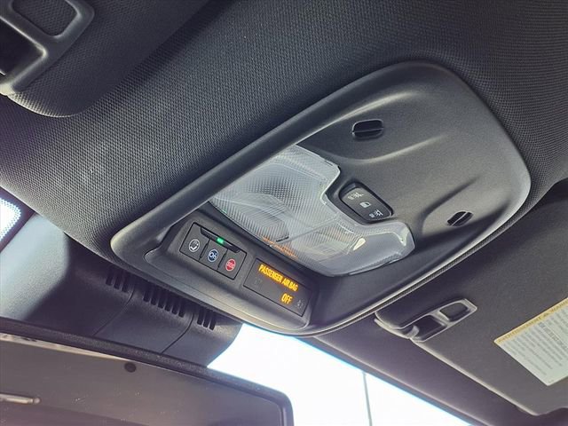 Used 2024 Chevrolet Colorado Z71 w/ Z71 Convenience Package 2 image 13