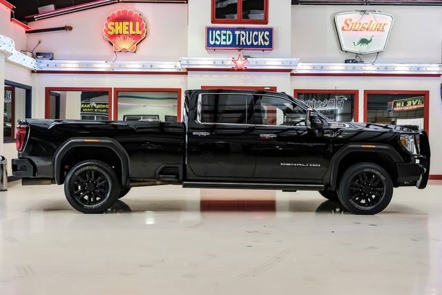 Used 2022 GMC Sierra 3500 Denali w/ Denali Black Diamond Edition image 10
