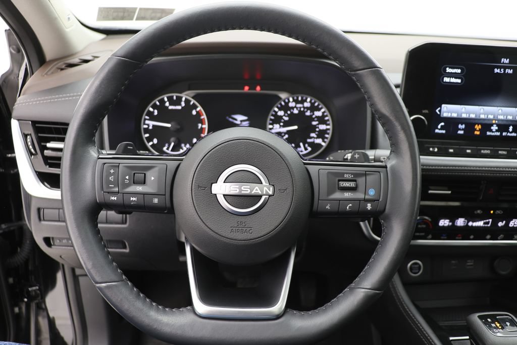 Used 2023 Nissan Rogue SL w/ SL Premium Package AWD/4WD image 16
