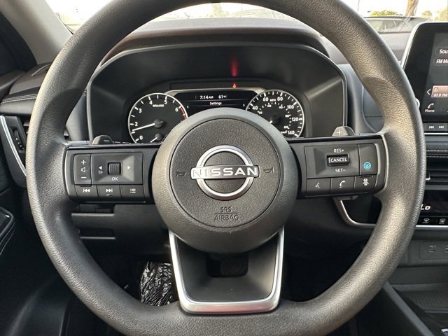 Used 2023 Nissan Rogue SV image 41