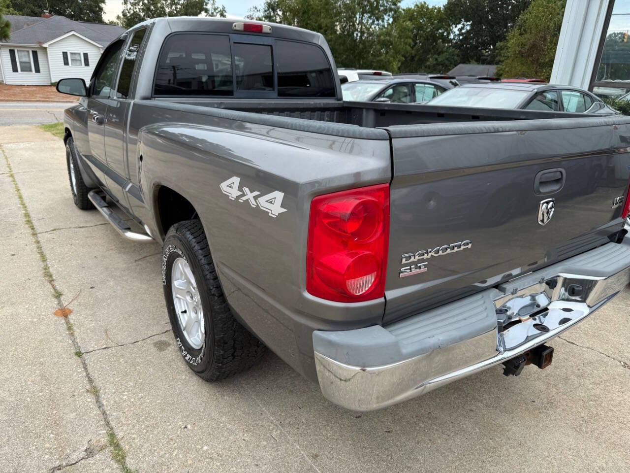 Used 2005 Dodge Dakota SLT image 7
