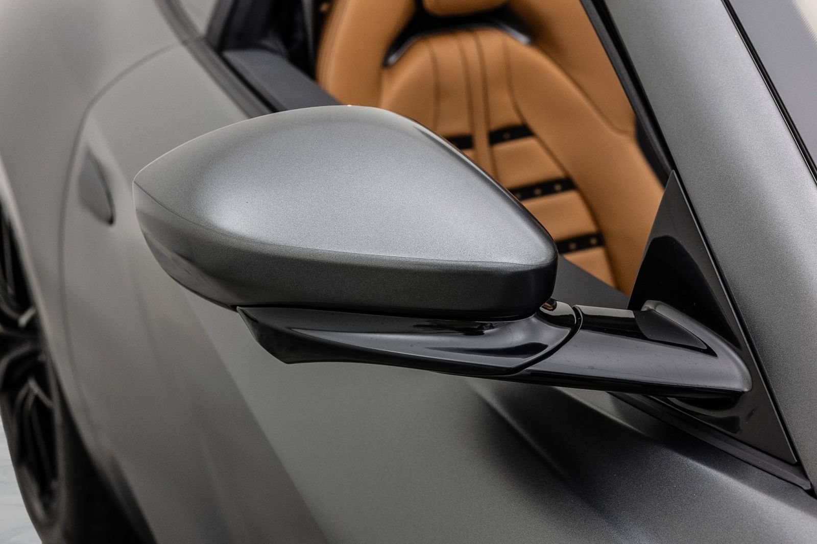 Used 2021 Ferrari 812 GTS RWD image 10