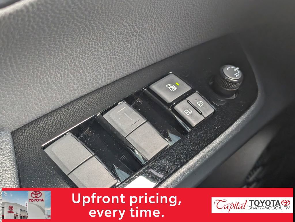 Used 2022 Toyota Prius Nightshade image 14