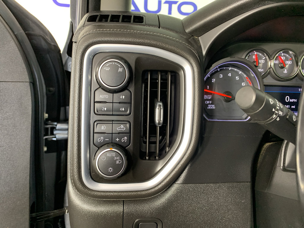 Used 2019 Chevrolet Silverado 1500 RST AWD/4WD image 16