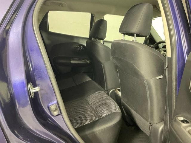 Used 2015 Nissan Juke S FWD image 30